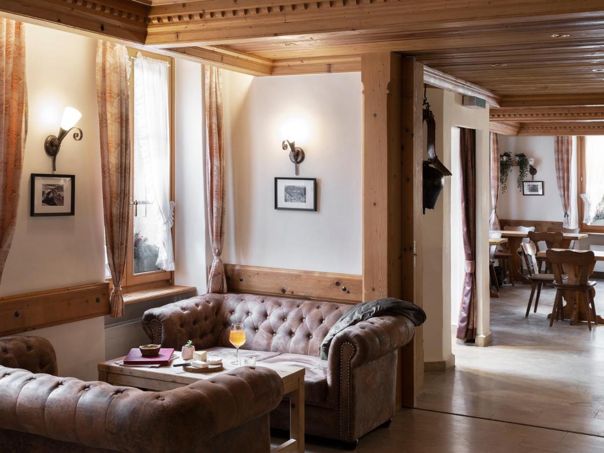 Hotel De Commune Gstaad Exterior photo